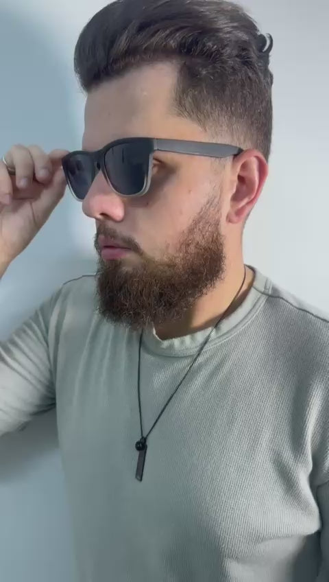 Óculos de Sol Quadrado com borda Cinza Duo